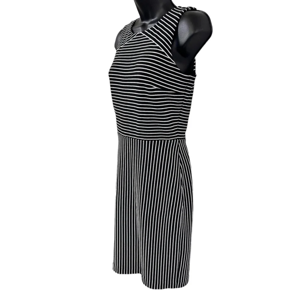 SOLD - Banana Republic Sheath Dress, Sleeveless Black & White Striped, size 2 - Picture 5 of 11